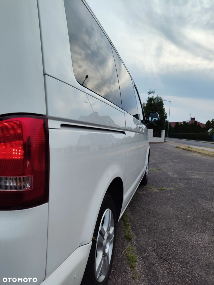 Volkswagen Multivan - 30