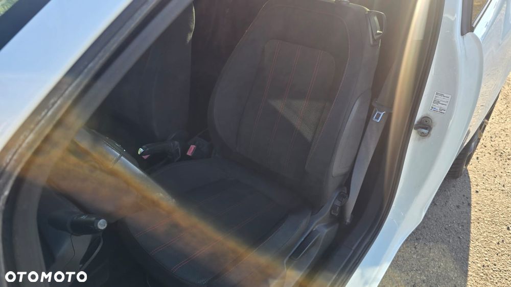 Opel Corsa 1.2 16V Enjoy - 6