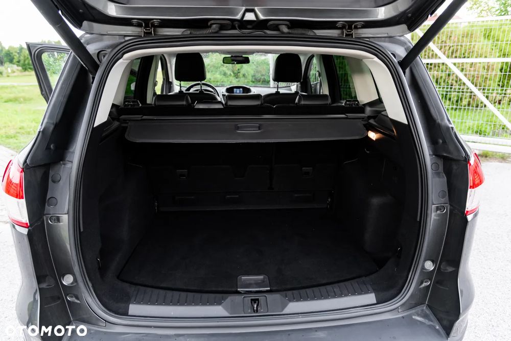 Ford Kuga 2.0 TDCi 2x4 SYNC - 16