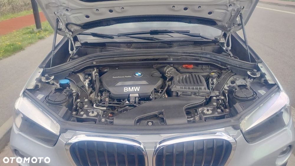 BMW X1 xDrive18d - 15