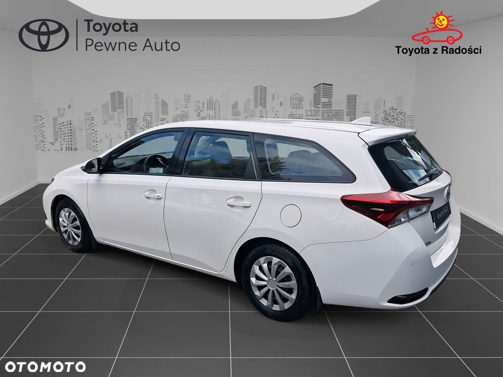 Toyota Auris 1.33 VVT-i Active - 4