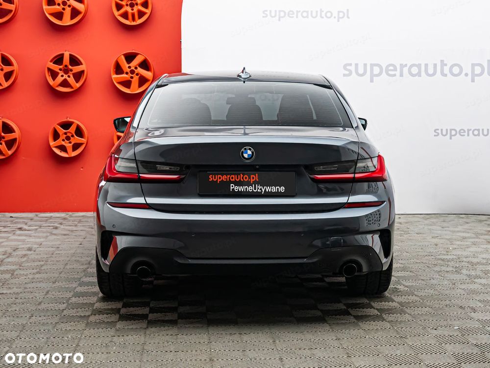 BMW Seria 3 318d M Sport Shadow - 6