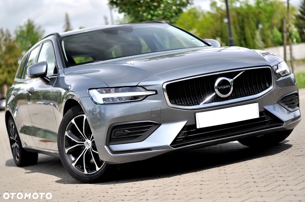 Volvo V60 B3 B Geartronic Momentum Pro - 1
