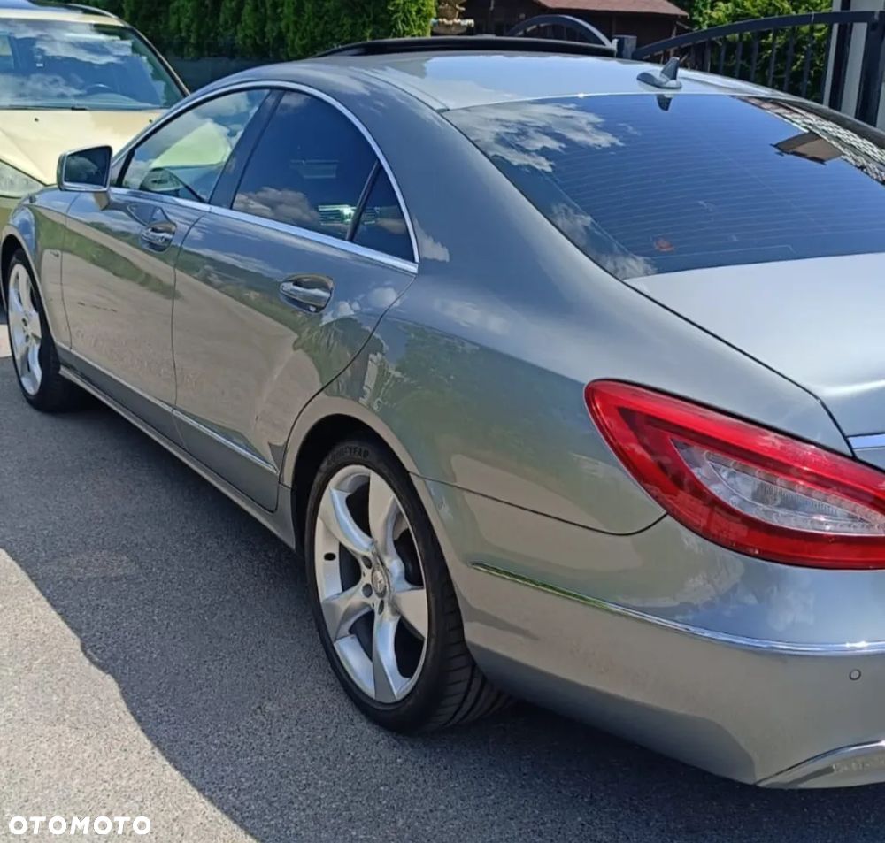 Mercedes-Benz CLS 350 CDI DPF BlueEFFICIENCY 7G-TRONIC Edition 1 - 2