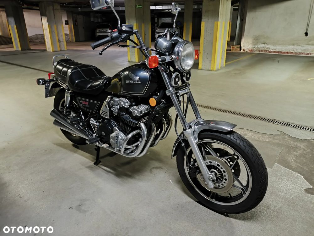 Honda CB - 10