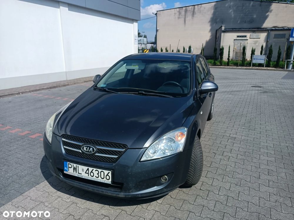 Kia Ceed 1.4 Comfort - 1