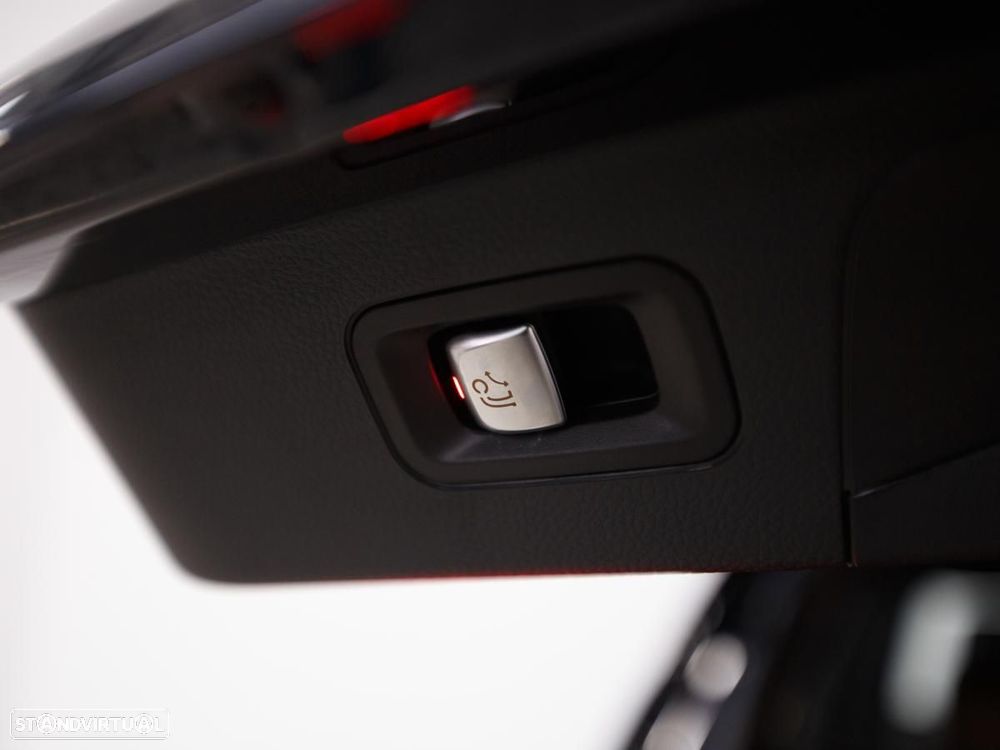 Mercedes-Benz GLC 300 de 4Matic - 32