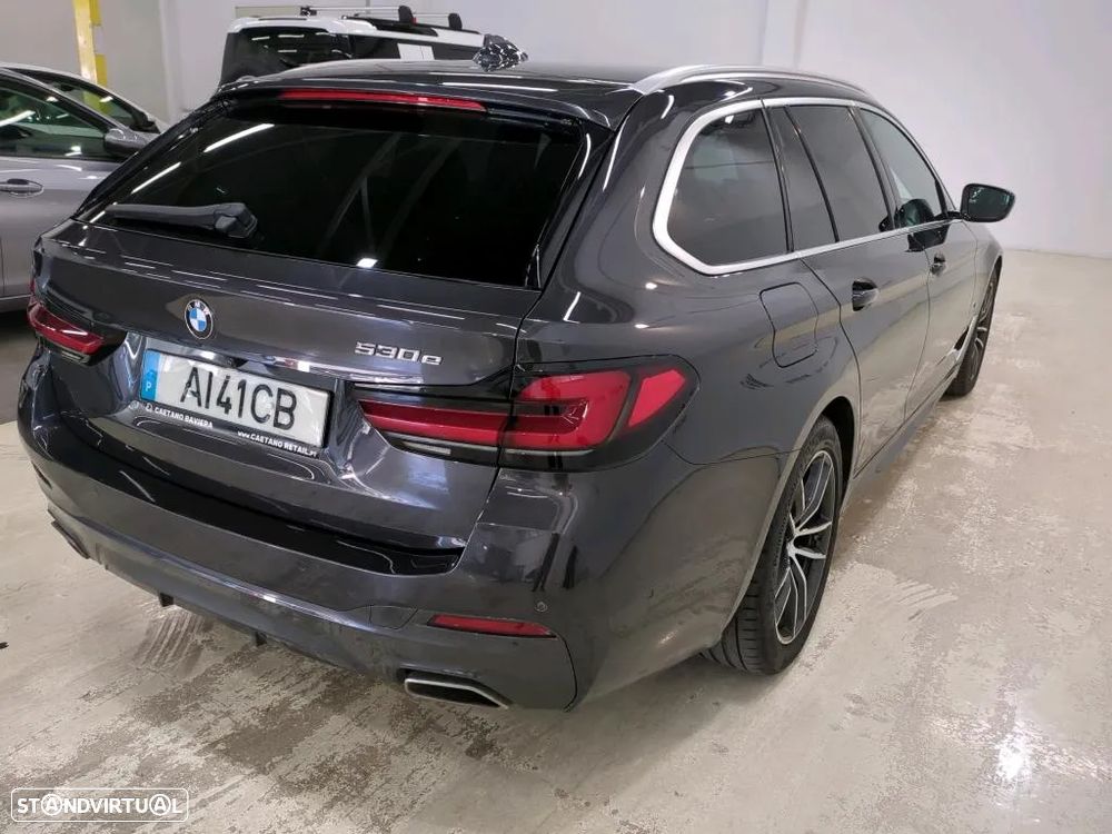 BMW 530 e - 3