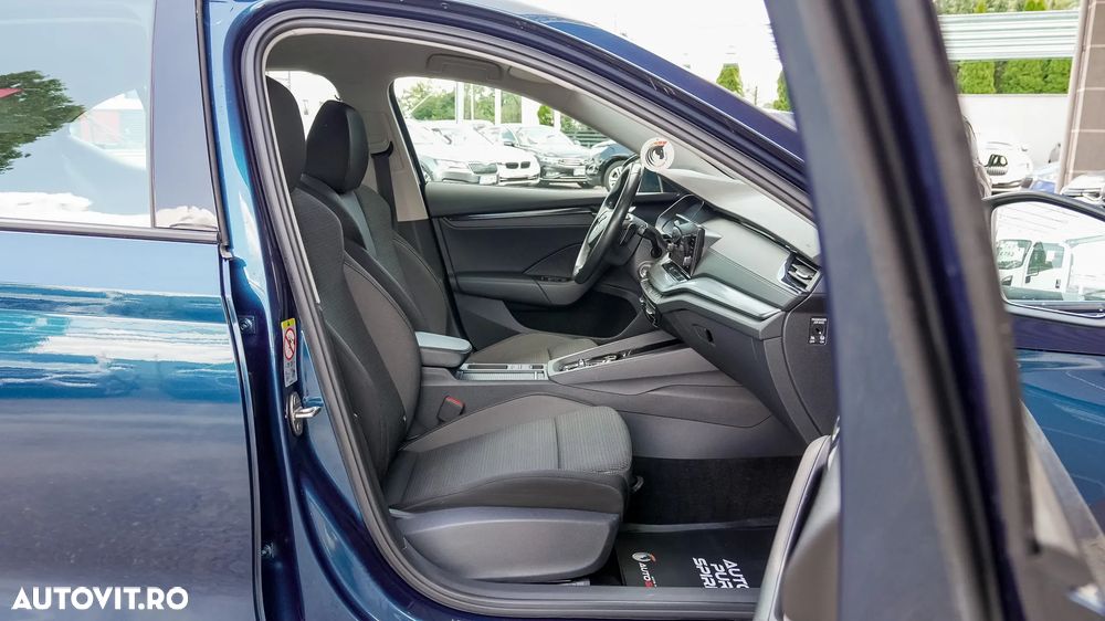 Skoda Octavia 2.0 TDI DSG Ambition - 29