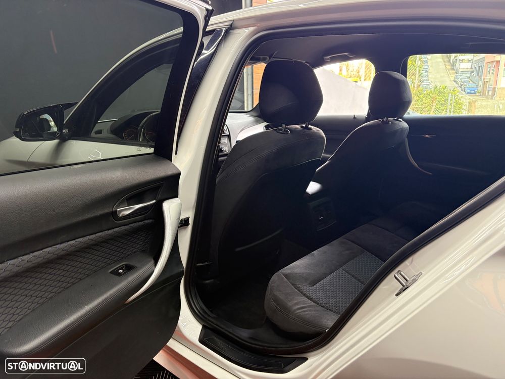 BMW 120 d Pack M - 38