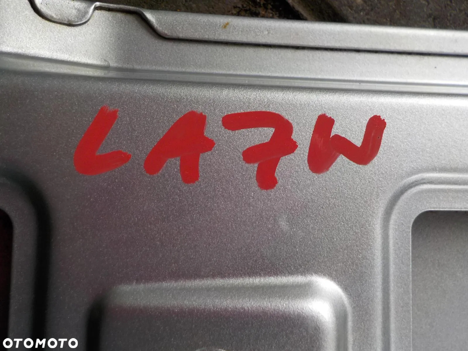 VW T5 KLAPKA WLEWU PALIWA BLACHA ZAŚLEPKA - 5