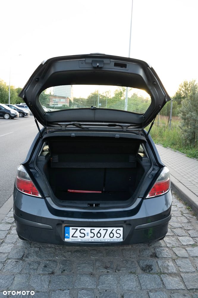 Opel Astra 1.7 CDTI Enjoy - 17