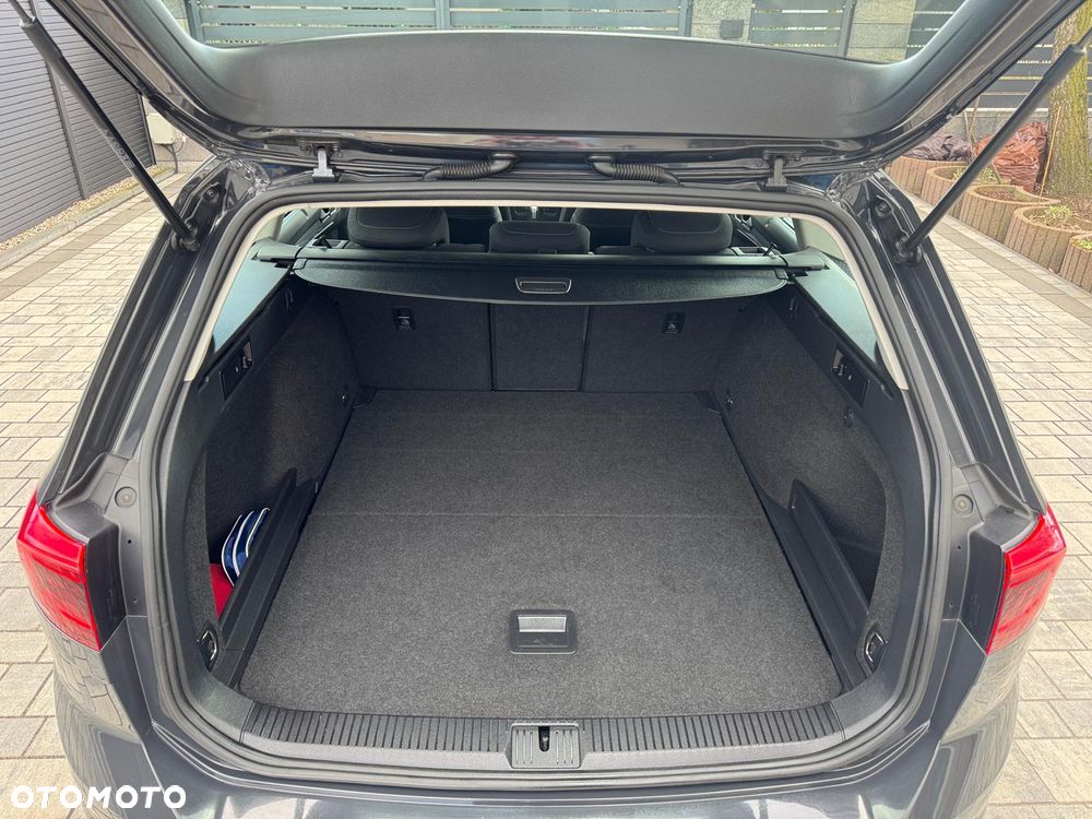 Volkswagen Passat 2.0 TDI EVO Business DSG - 9