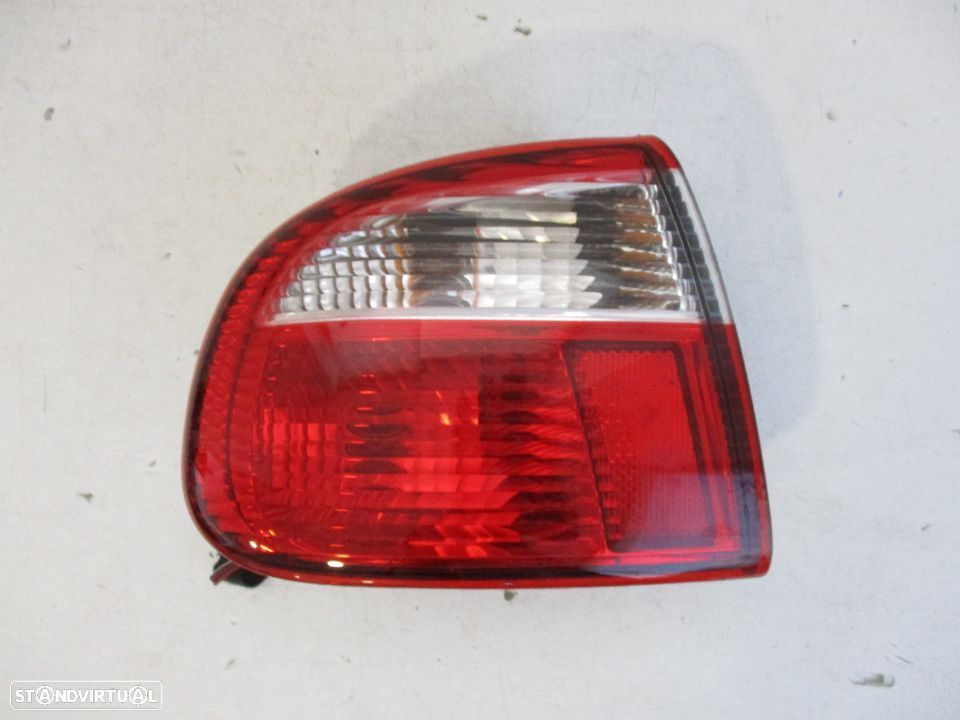 Farol Farolim Tras Seat Toledo Esquerdo - 1