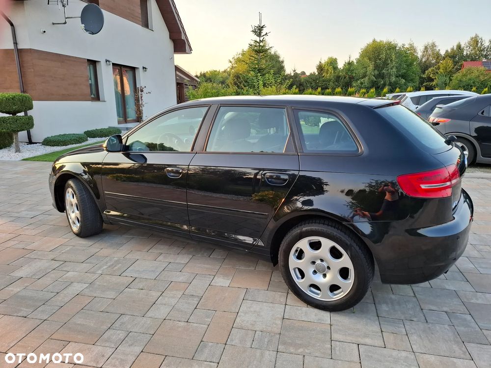 Audi A3 Sportback - 12