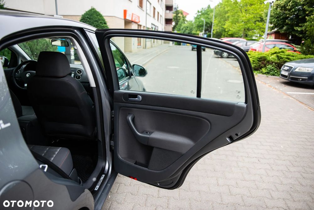 Volkswagen Golf Plus 1.6 FSI Goal - 19