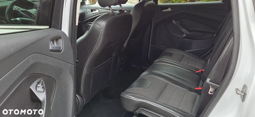Ford Kuga 2.0 TDCi 4x4 Titanium - 9