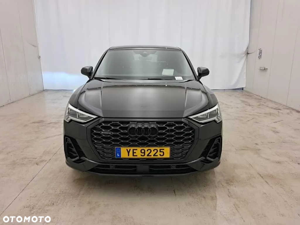 Audi Q3 Sportback 40 TDI Quattro S Line S tronic - 2