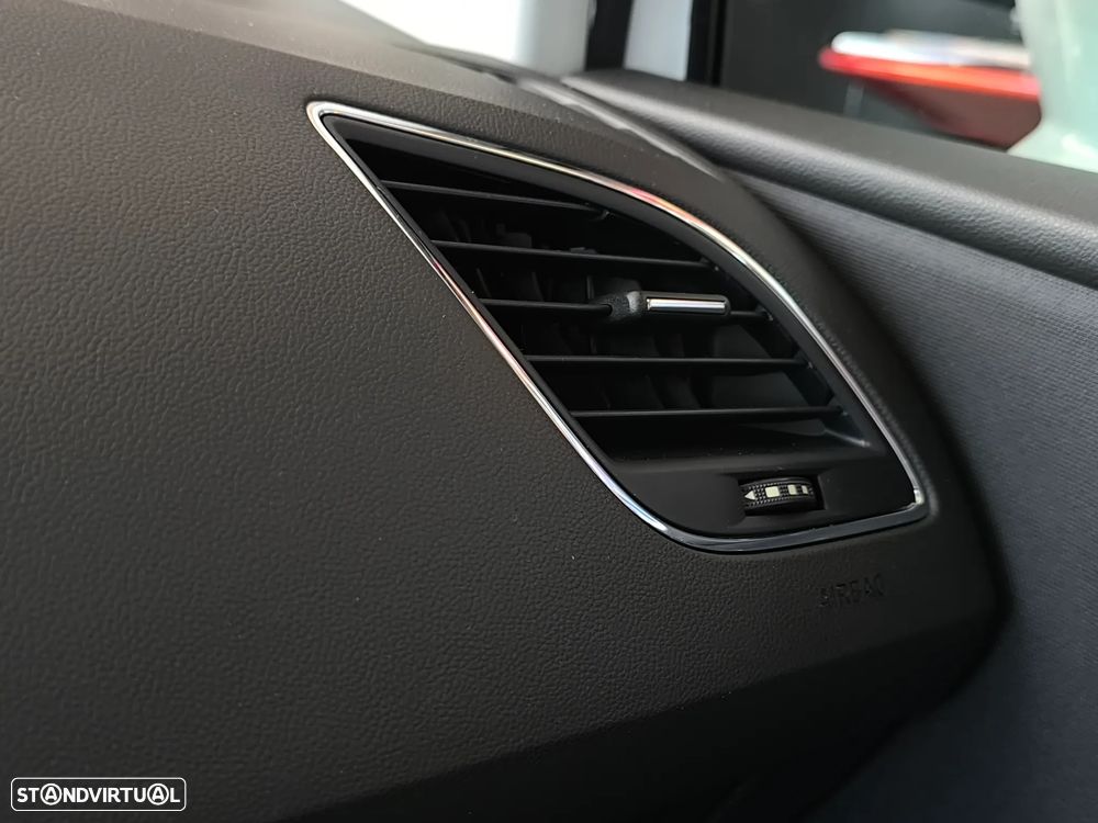 SEAT Leon ST 1.6 TDI Style Ecomotive - 28