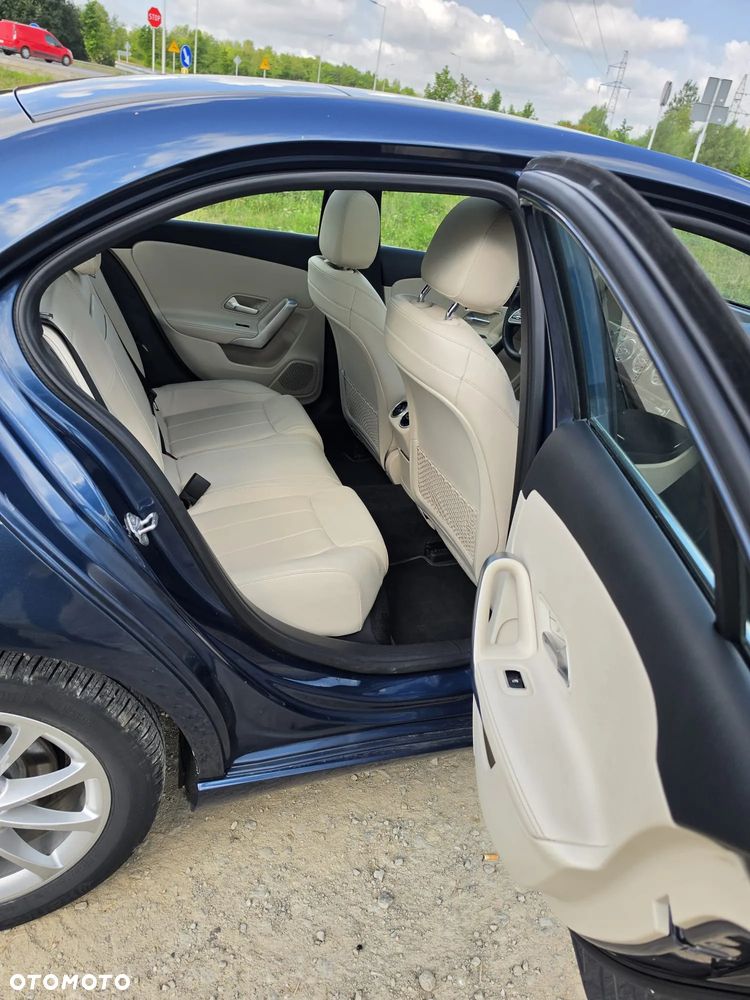 Mercedes-Benz Klasa A 220 7G-DCT Style - 11