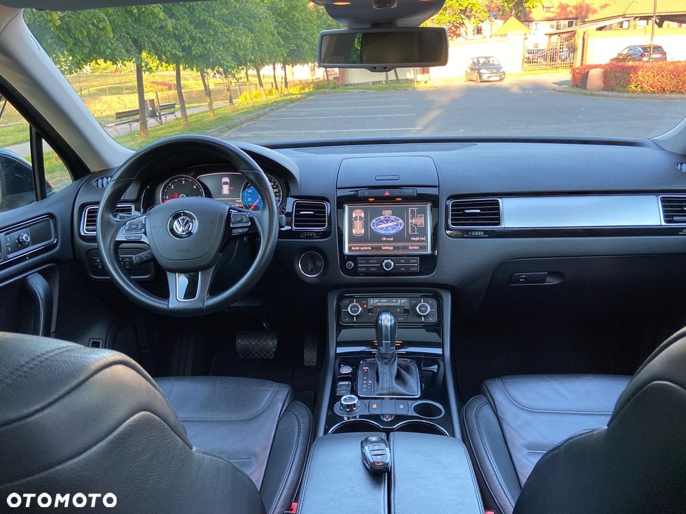 Volkswagen Touareg 3.0 V6 TDI BMT - 9