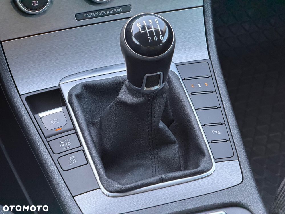 Volkswagen Passat 2.0 TSI Comfortline - 21
