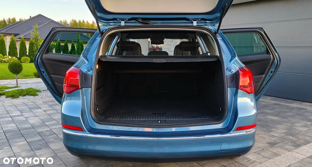 Opel Astra 1.4 Turbo Exklusiv - 30
