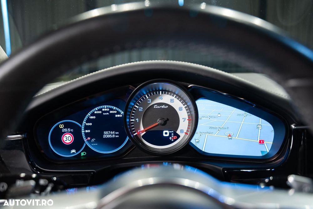 Porsche Panamera - 28