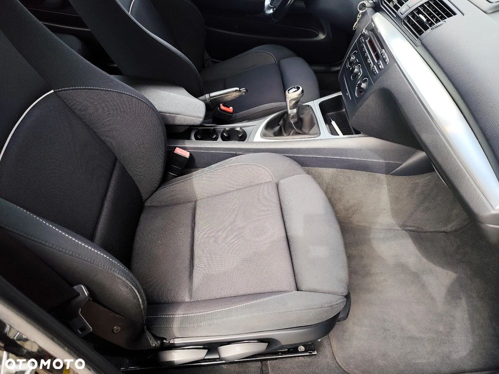 BMW Seria 1 - 14