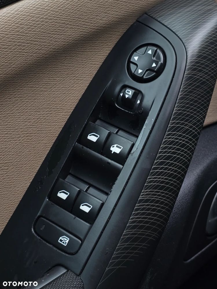 Citroën C4 Picasso BlueHDi 150 EAT6 Exclusive - 32