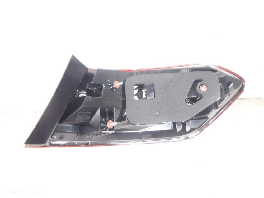 mercedes e klasa w212 lift lampa tył lewa nowa led a2129060703  a2129068702 - 4