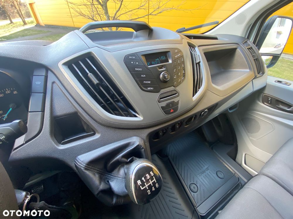 Ford Transit - 11