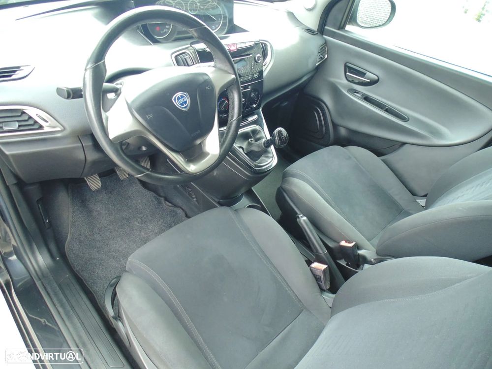 Lancia Ypsilon 1.3 M-jet S&S Gold - 19