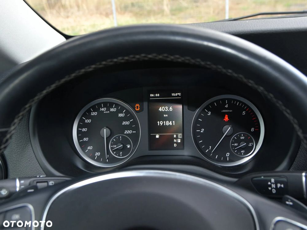 Mercedes-Benz Vito - 22