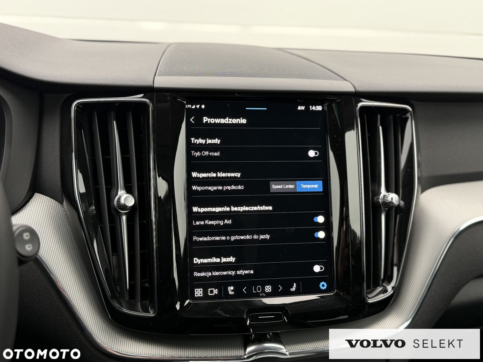 Volvo XC 60 - 18