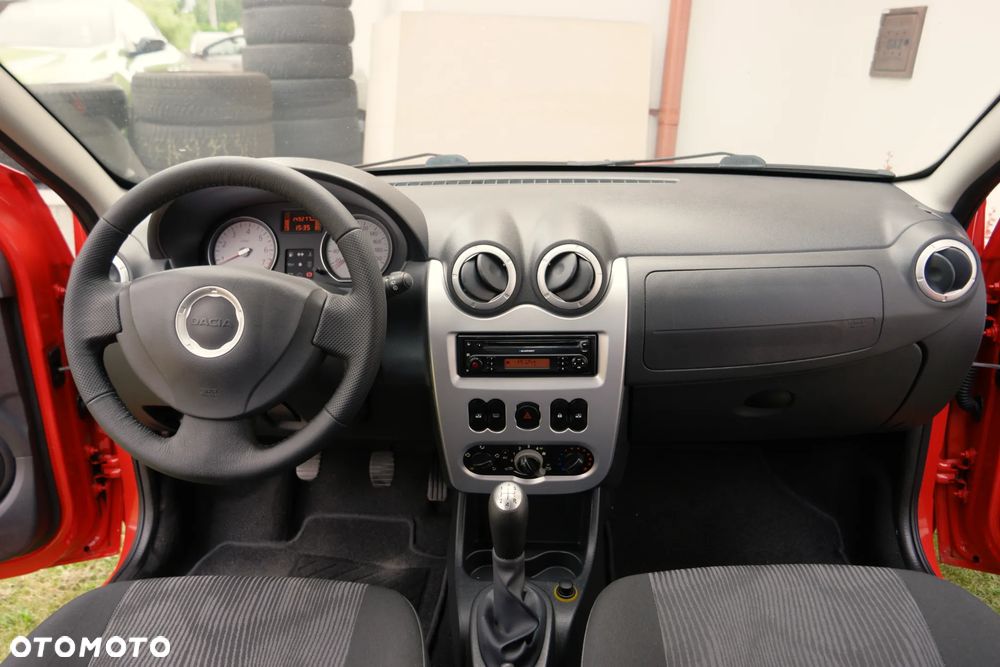Dacia Sandero 1.6 Laureate - 27