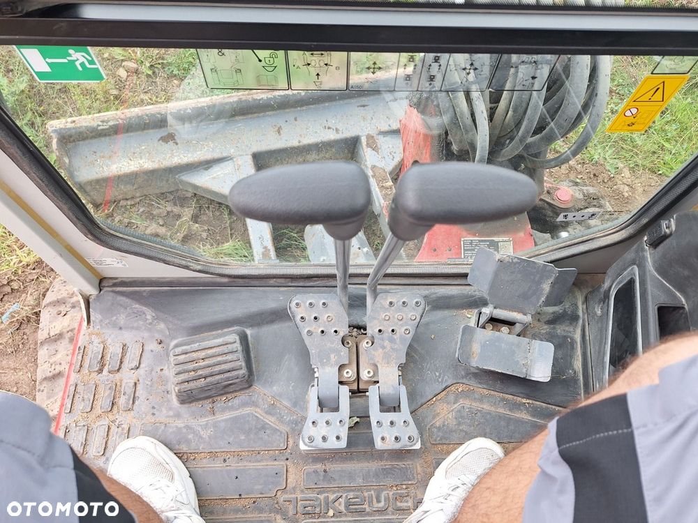 Takeuchi Tb 335 R - 12