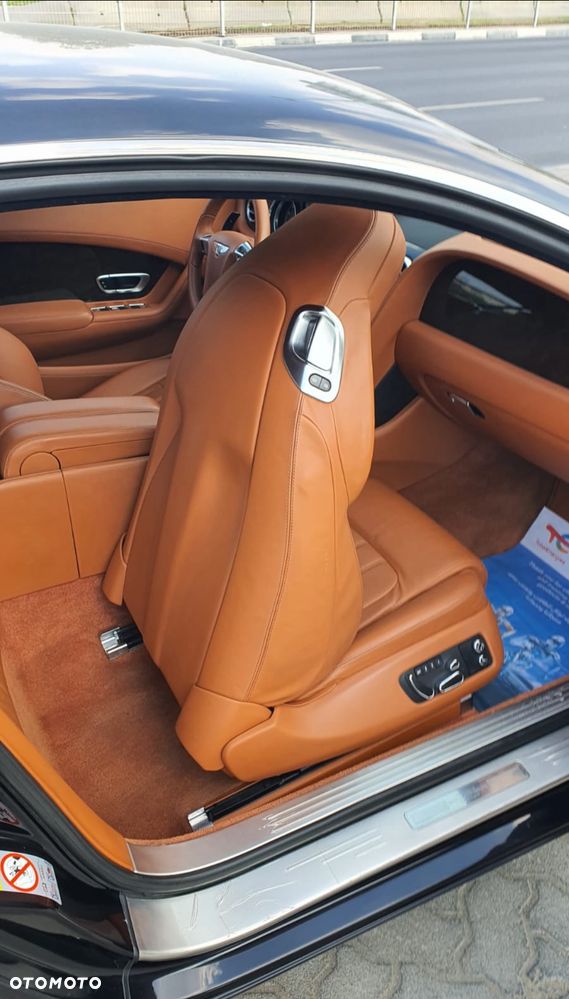 Bentley Continental GT - 9