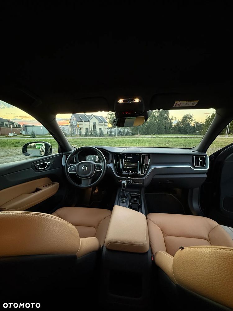 Volvo XC 60 D3 Momentum - 19