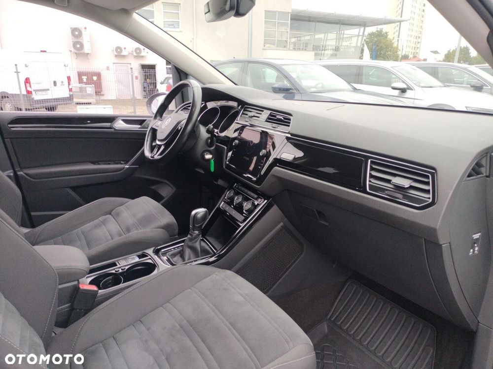Volkswagen Touran 2.0 TDI BMT Highline DSG - 13