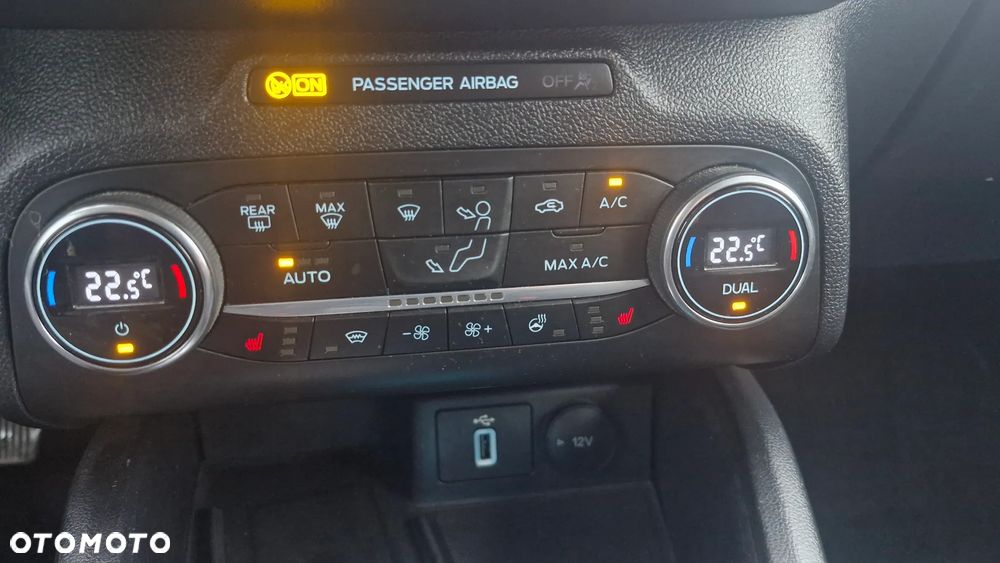 Ford Focus 1.0 EcoBoost Hybrid ACTIVE VIGNALE - 20