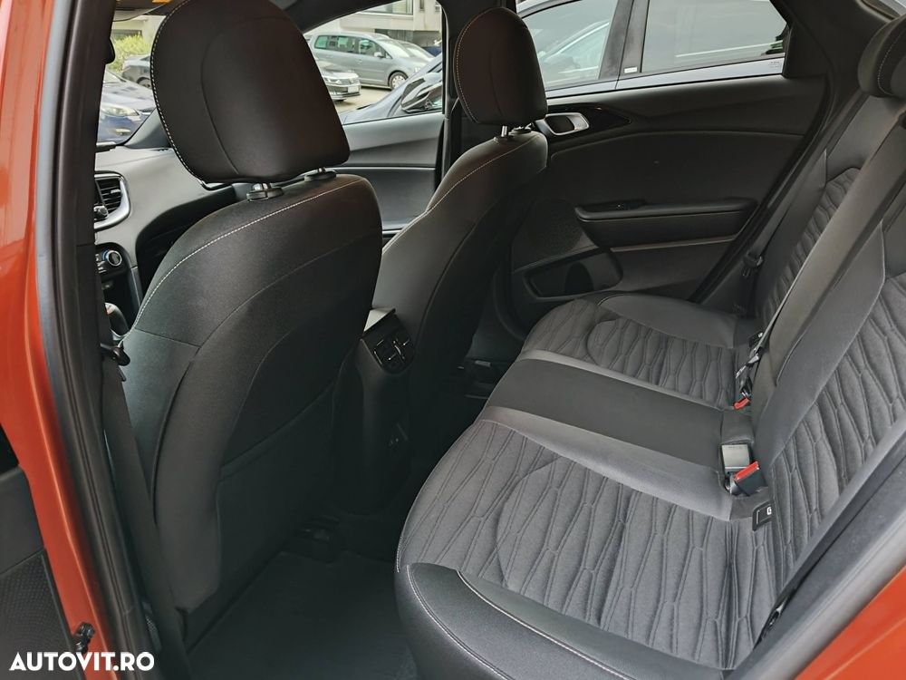KIA Pro Ceed 2021 — imagine 12