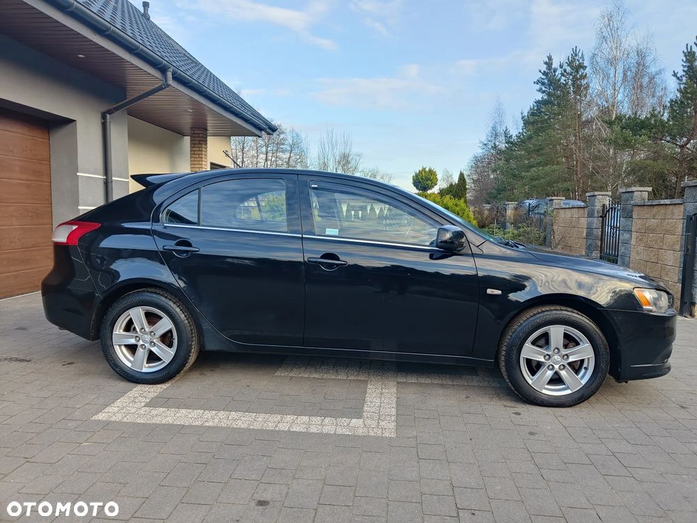 Mitsubishi Lancer 1.8 Intense - 3