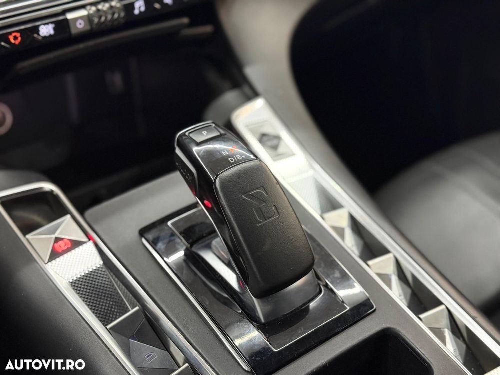 DS Automobiles DS 7 Crossback - 13