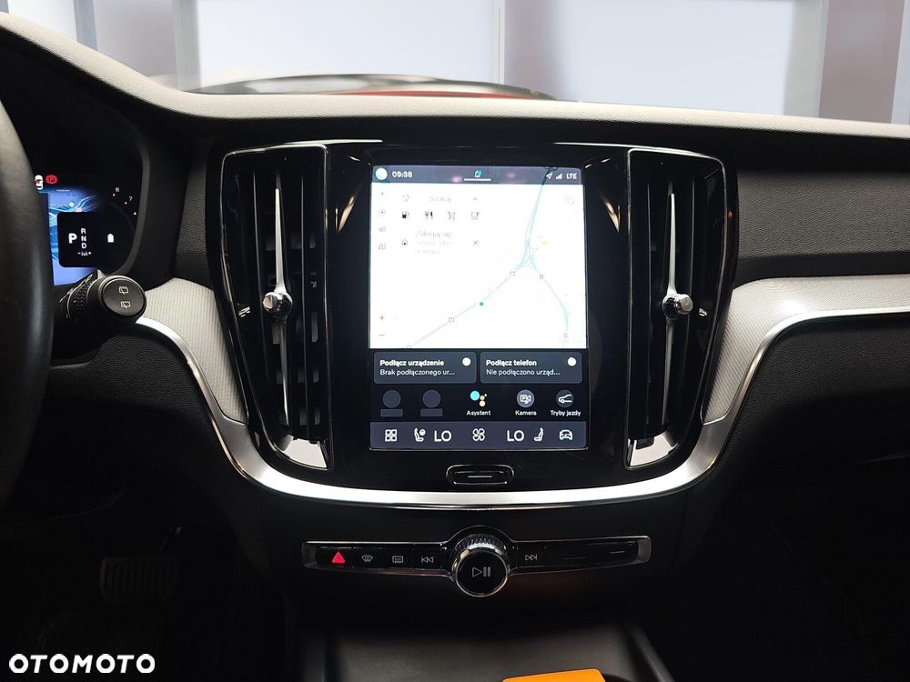 Volvo V60 Cross Country Plus B5 B AWD - 17