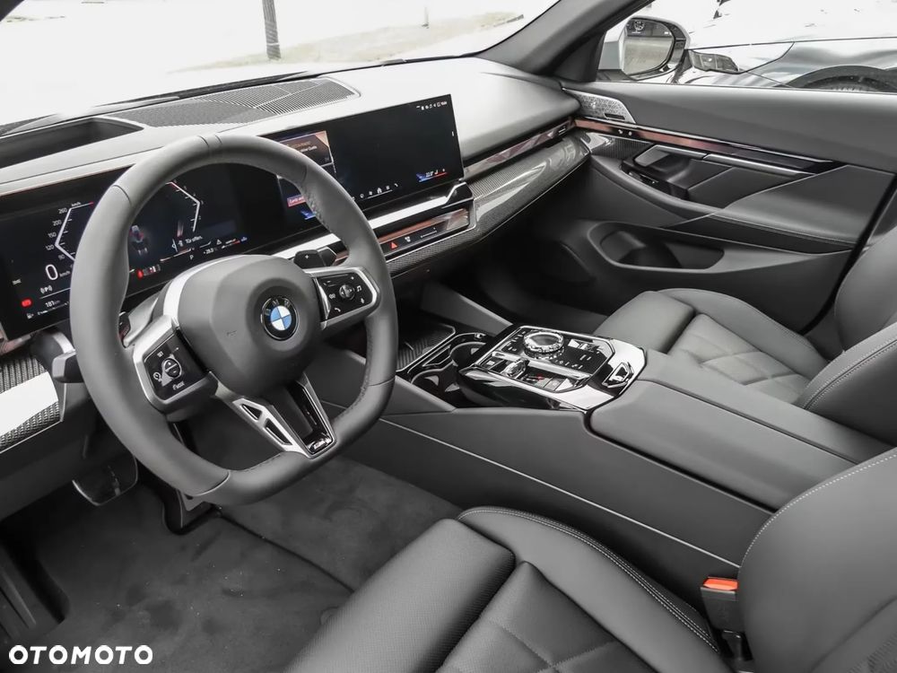 BMW Seria 5 520d xDrive mHEV M Sport - 5