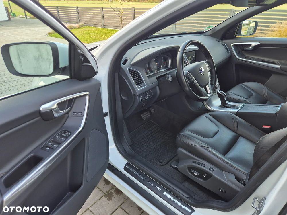 Volvo XC 60 D4 Geartronic Summum - 12