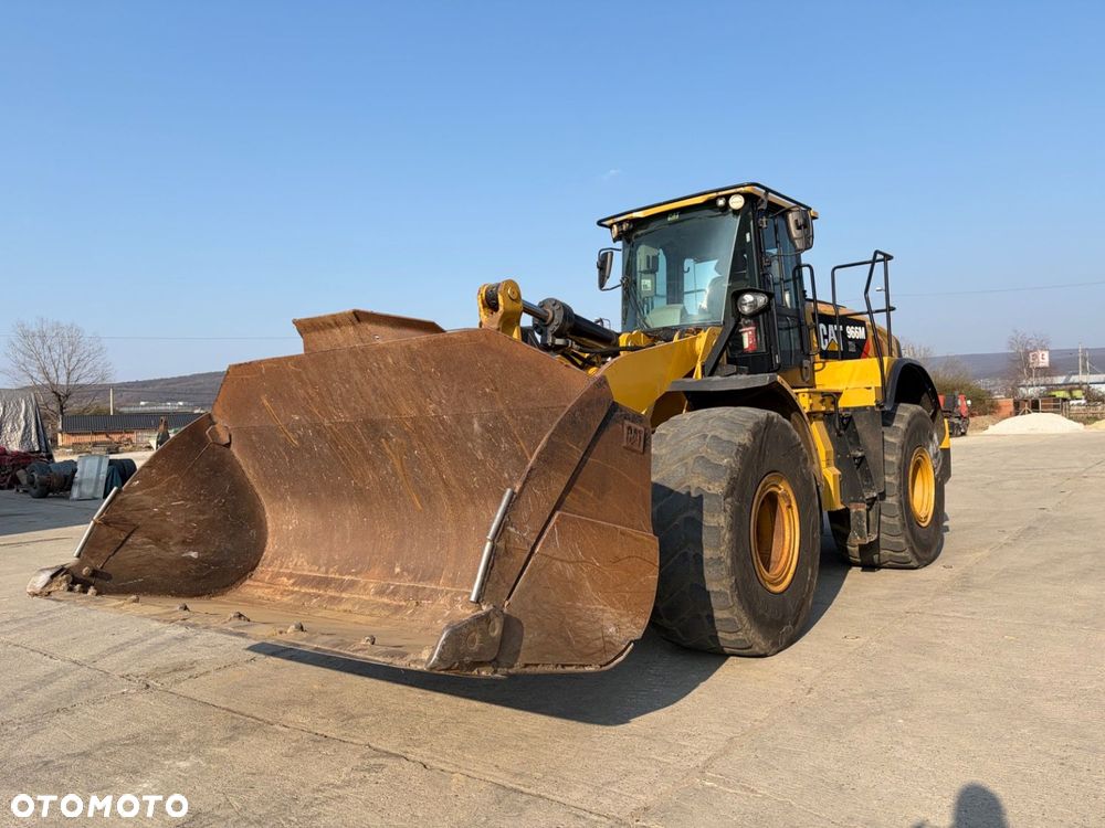 CAST 966 Mxe 4X4 - 1