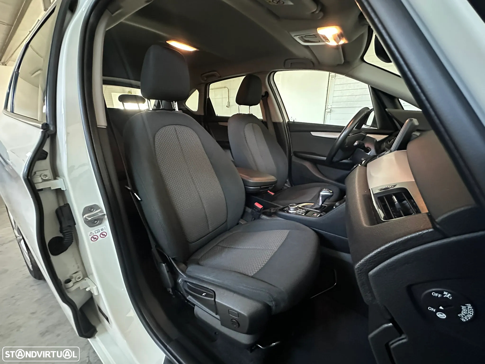 BMW 225xe Active Tourer Line Luxury - 29