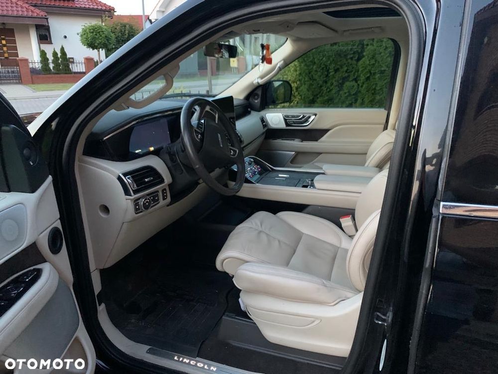 Lincoln Navigator - 13